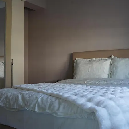 Large Spacious Apartament *